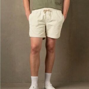 DR Essentials Tan/Beige Corduroy Shorts size L